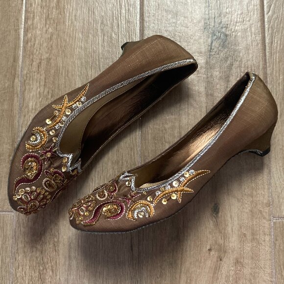 Embroidered Kitten Heels (NWOT) - Picture 1 of 5